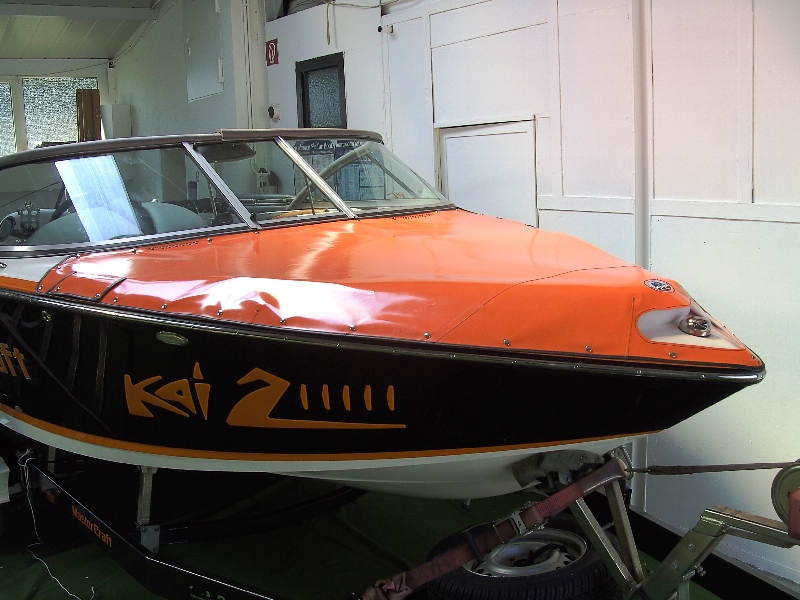 Sportboote mit Pflichtpersenning, Fahrpersenning, Bugpersenning